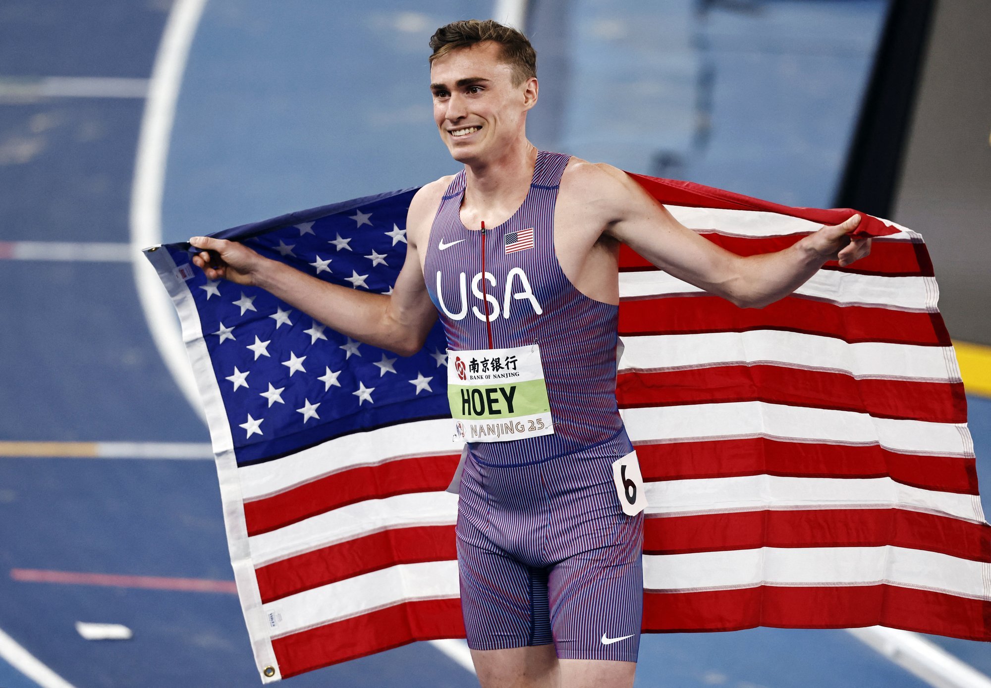 Josh Hoey purustas Bostonis 28 aastat vana 800 meetri sisemaailmarekordi