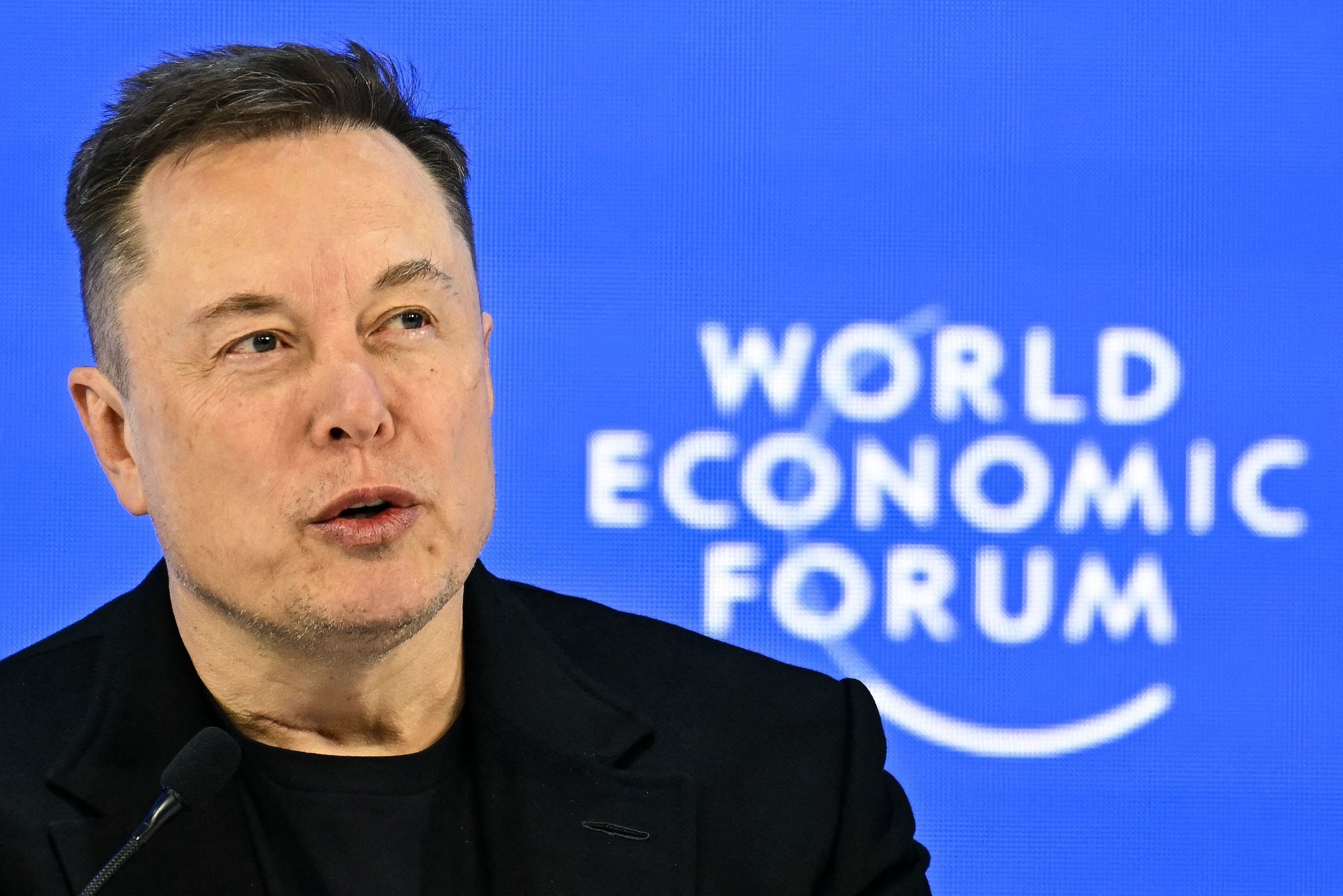 Bloomberg: Musk kaalub SpaceX-i ühendamist Tesla või tehisintellekti idufirmaga xAI