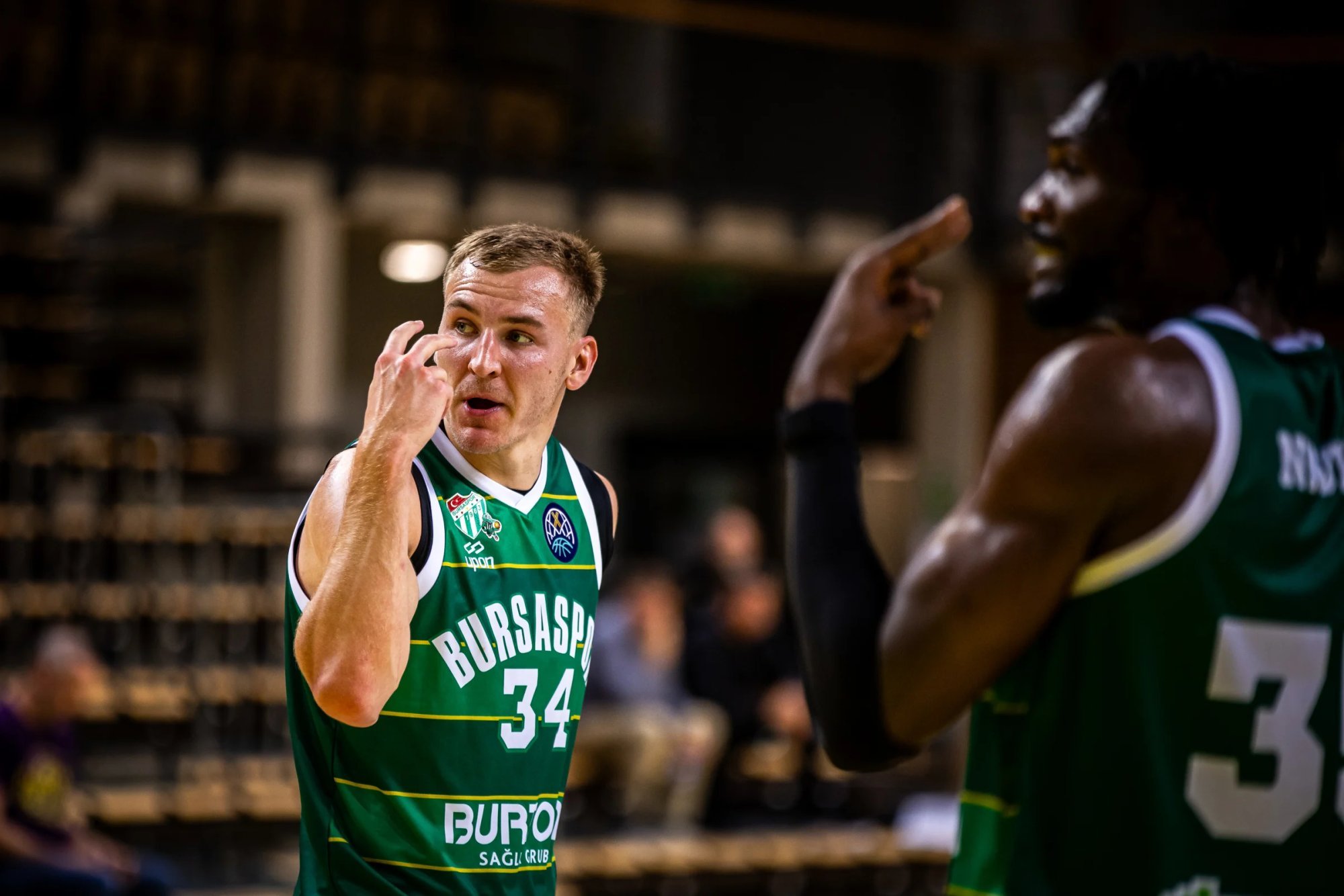 Konontšuk viskas Anadolu Efesi vastu 10 punkti, kuid Bursasport kaotas kindlalt