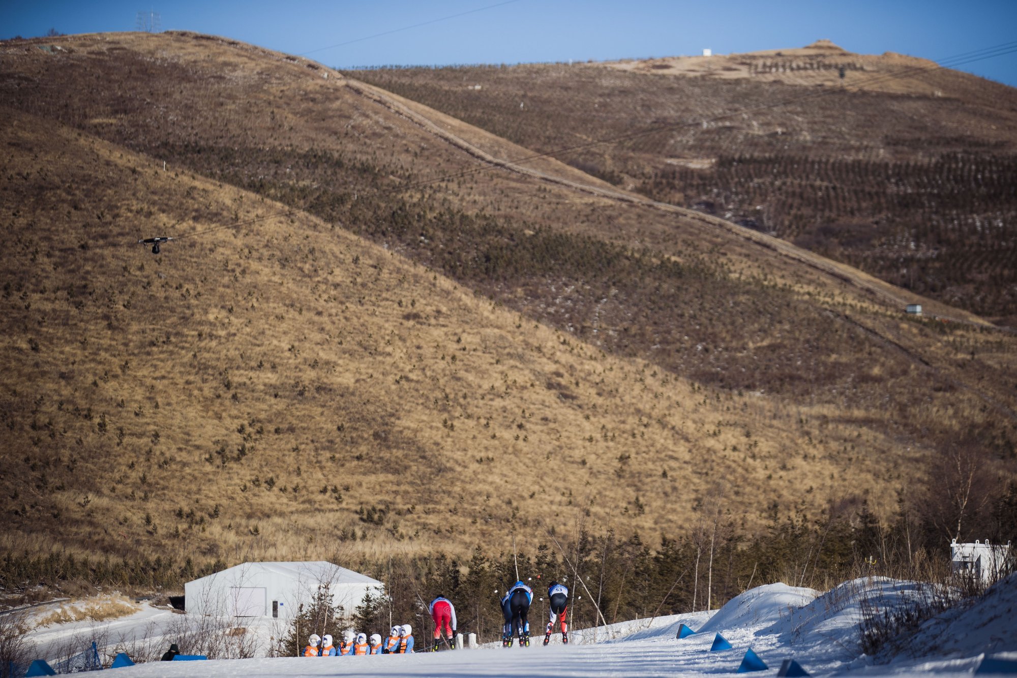 Laskesuusataja Bakkeni surma valguses. Mis on kõrgmäestikumaskid ja miks nendega toimetamine võib toimuda hallil alal?