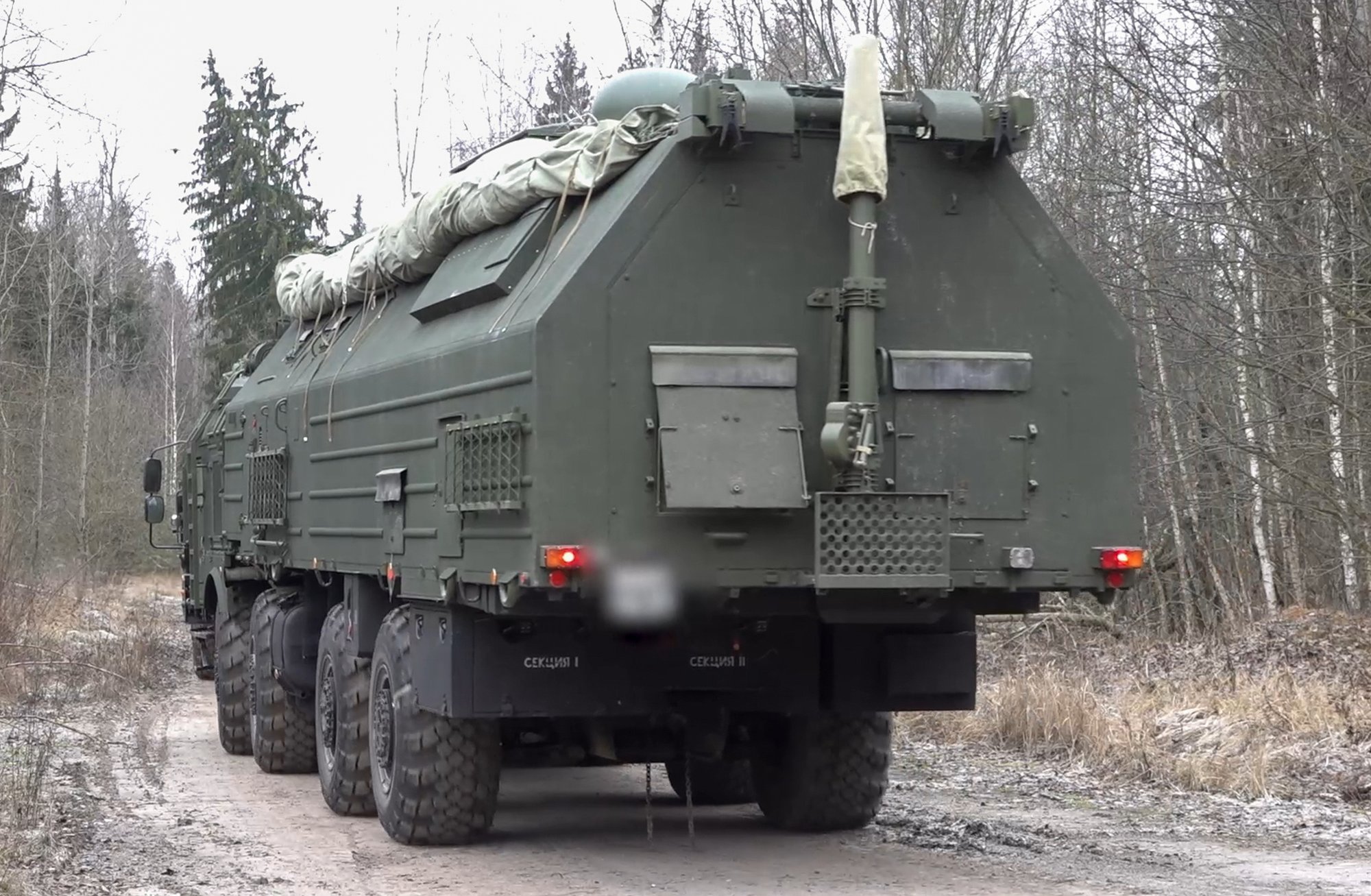 VIDEO | Venemaa teatas, et andis „vastuseks Putini residentsi ründamisele“ Ukrainale löögi Orešnikuga