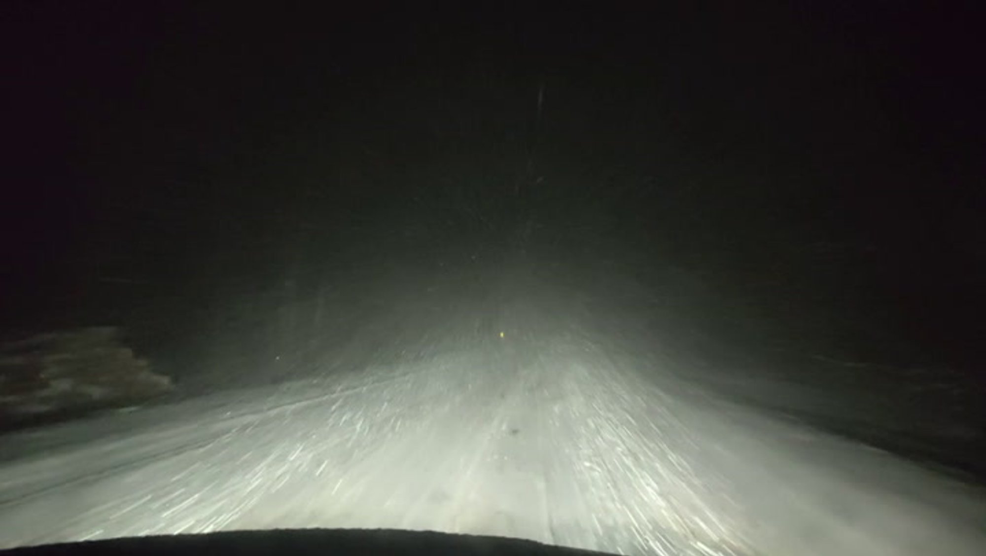 VIDEO ja FOTOD | Tihe lumesadu levib saartelt üle mandri kirdesse. Tuiskab ja teed on libedad