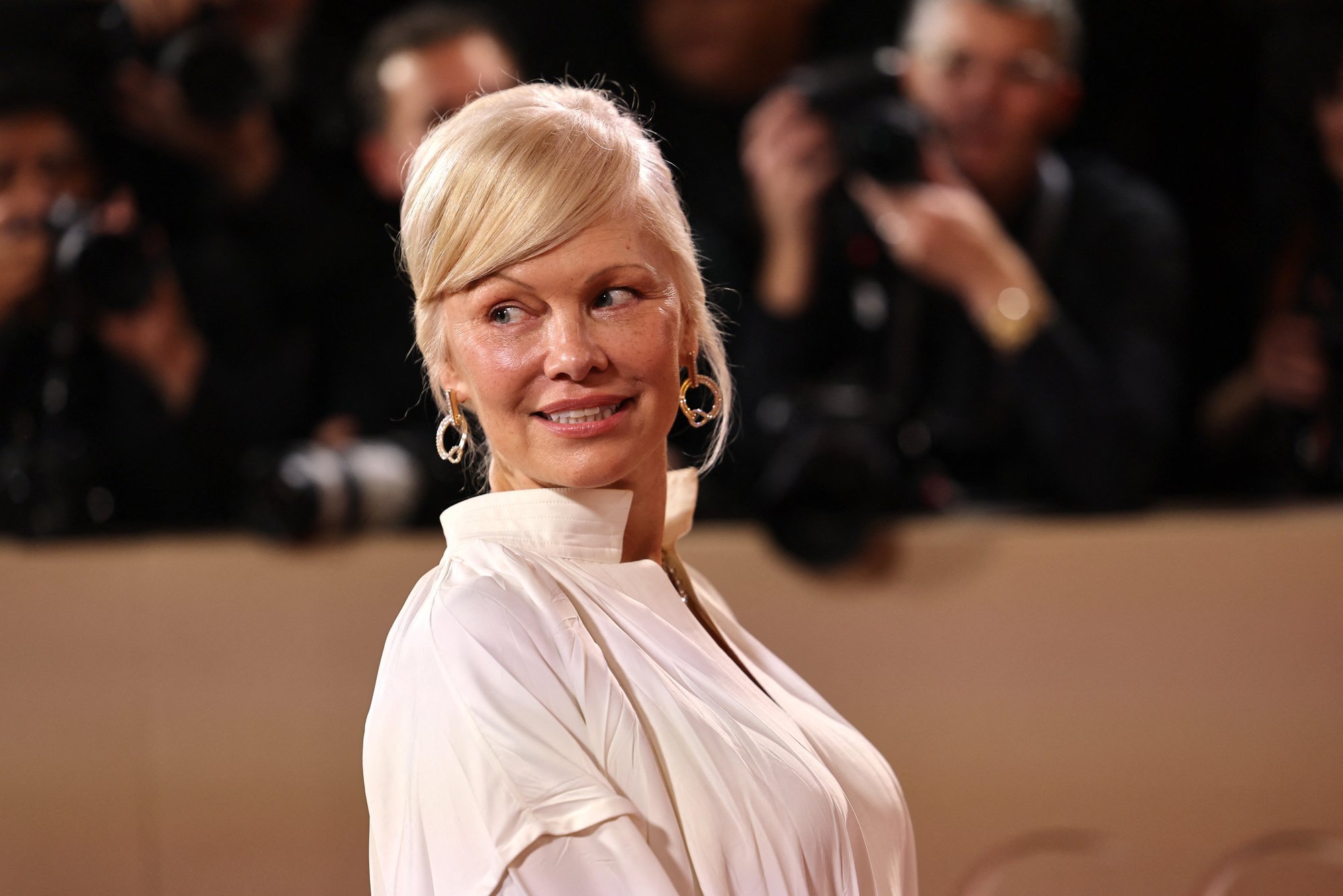 „See oli vastik!“ Pamela Andersoni ärritas, et ta pidi viibima temast skandaalse sarja teinud Seth Rogeni läheduses