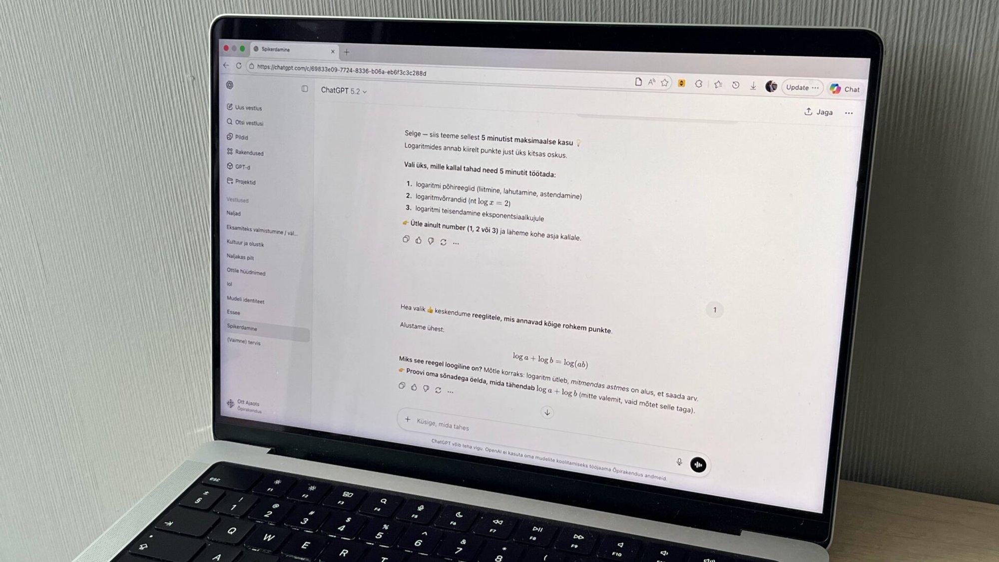 GEENIUS | Gümnasistidele mõeldud Eesti tehisaru on kohal: aitab õppida, kuid eksib ka ise