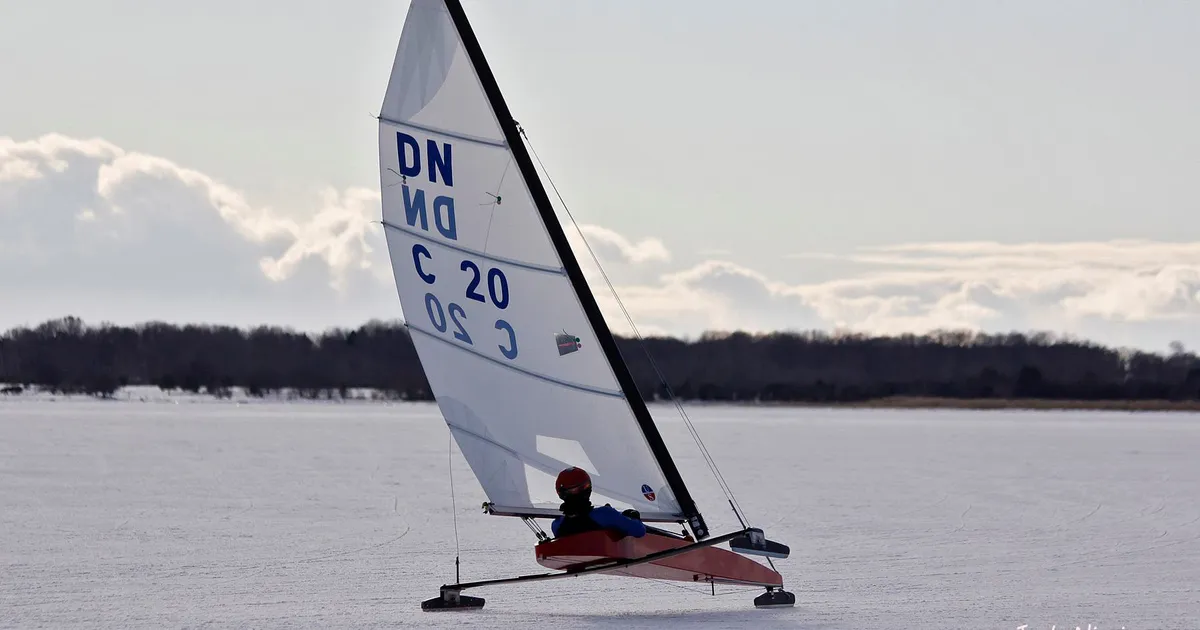 Rasmus Maalinn võitis jääpurjetamise maailmameistritiitli