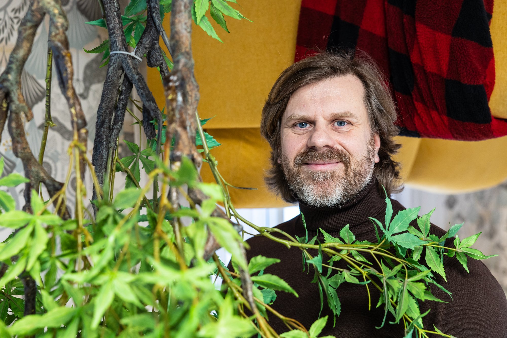 Karol Kuntsel näitlejatöö varjupoolest: inimesed kaotavad lähedasi ja peavad õhtul mängima komöödiat - ka minul on seda ette tulnud