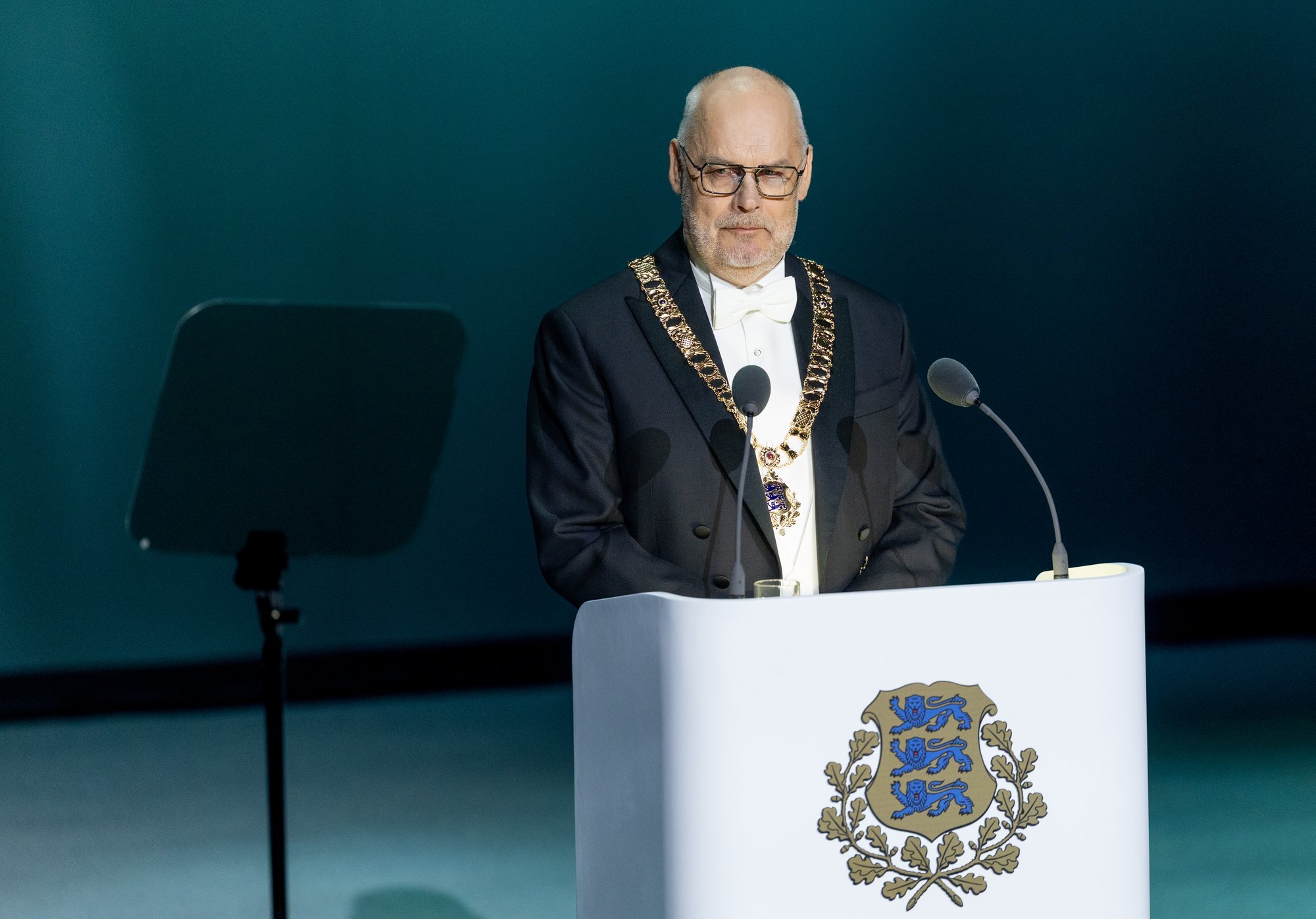 President Karis: tänane arvamuskius ehmatab oma labasuse ja ulatusega. Oleme oma armsa sauna üle kütnud ja vängest leilist uimased