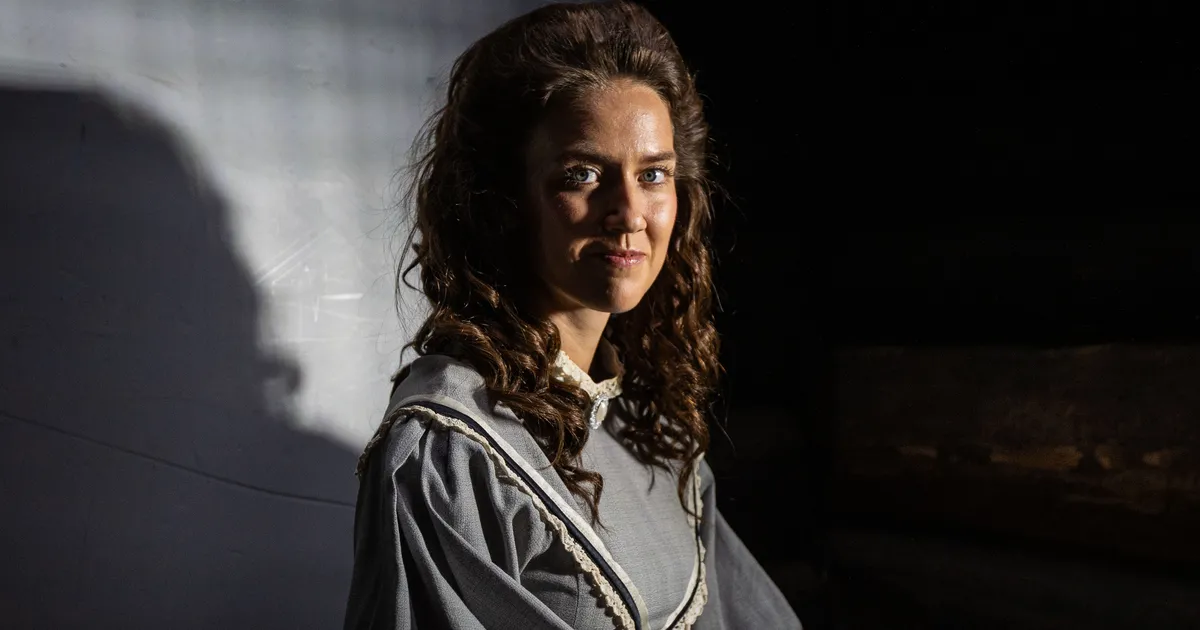 ARVUSTUS ⟩ Koidula neitsisüli ja igavene Eesti suvi: Taska–Kulla uue filmi anatoomia