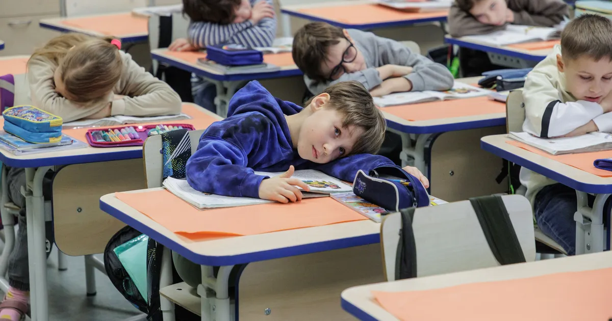 Magada, süüa ja tunnis korralikult möllata: kuidas vene emakeelega lapsed õpivad eesti keeles?