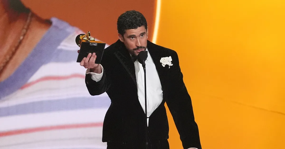 VÕITJATE NIMEKIRI ⟩ Bad Bunny ja Kendrick Lamar võidutsesid protestivaimust kantud Grammyde galal