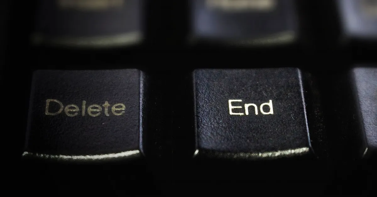 SAATUSLIK HIIREKLÕPS ⟩ Kuidas professor kaotas ChatGPT-s hetkega kahe aasta töö