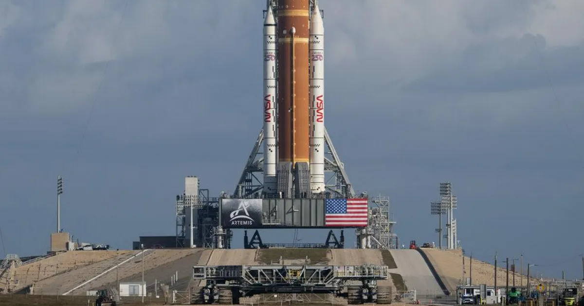 Kuu-start lükkus kuu jagu edasi, sest kosmoselaevast lekib kütust