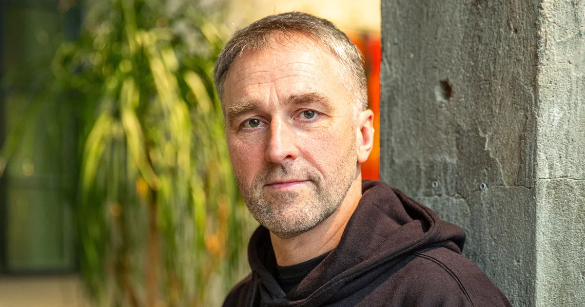 NAISTEJUTUD ⟩ Tõnis Milling: «Olin tüüpiline eesti mees, kes ei räägi. Ja see tõi kaasa…»