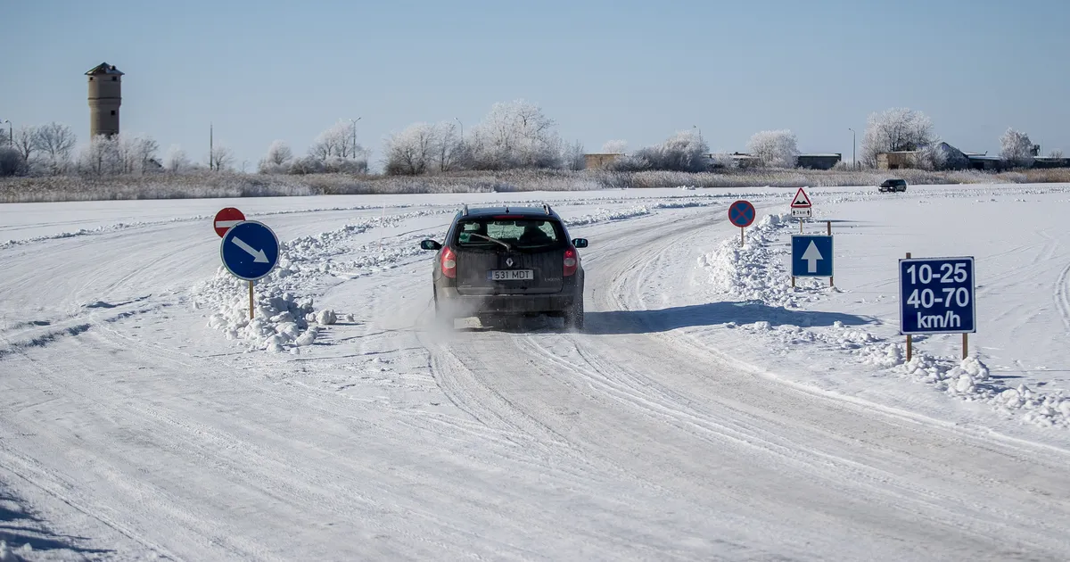 Vormsi ja Kihnu vallavanem taotlevad valitsuselt jääteede avamist