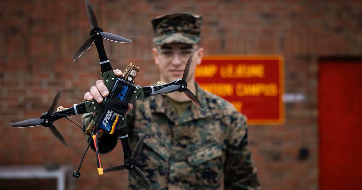 Null juppi Hiinast ja 700 dollarit – USA merejalaväelane tegi valmis lihtsa ja odava drooni