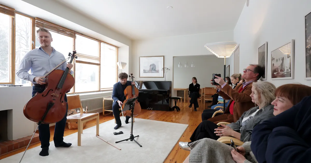 PILDID ⟩ Nõukogude okupatsiooni eest põgenenud professori lapselapselaps leidis tšelloga tee tagasi vanavanaisa majja