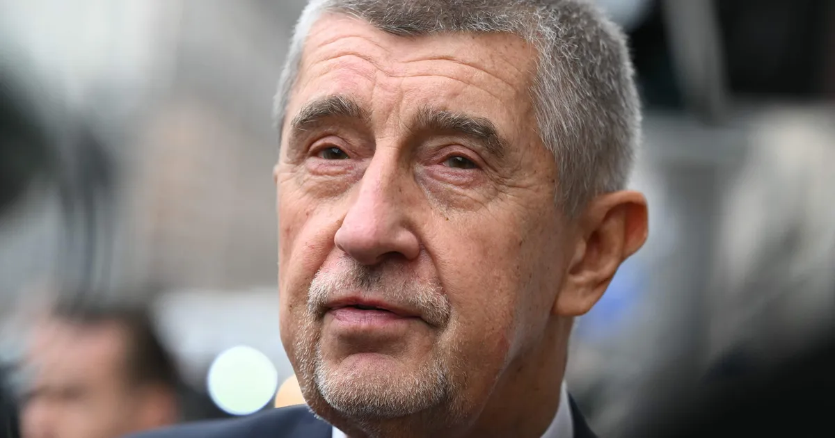 Tšehhi peaminister avaldas toetust lastele sotsiaalmeedia keelamisele