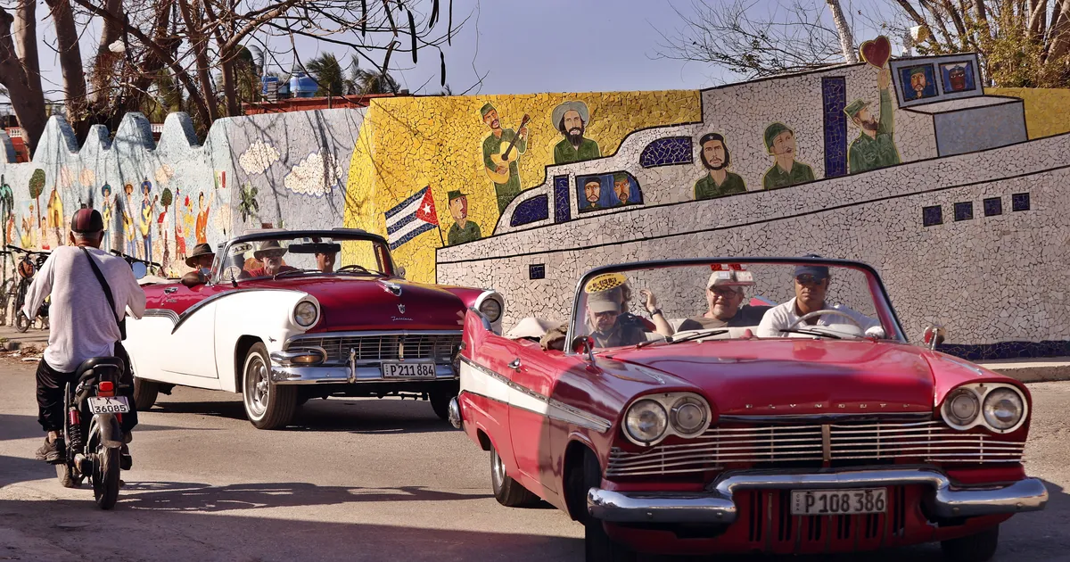 Kuubal napib nii elektrit kui kütust. Saarel on lõksus tuhandeid Vene turiste