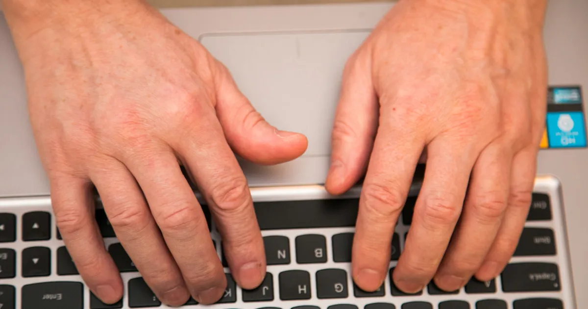 Libakirjaga peteti välja tuhat eurot, lapse telefoniga tehti peaaegu 300 euro eest oste