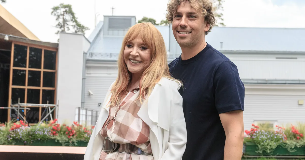 KLÕPS ⟩ Leidsid nooruse allika? Alla Pugatšova ja Maksim Galkin üllatavad värske välimusega