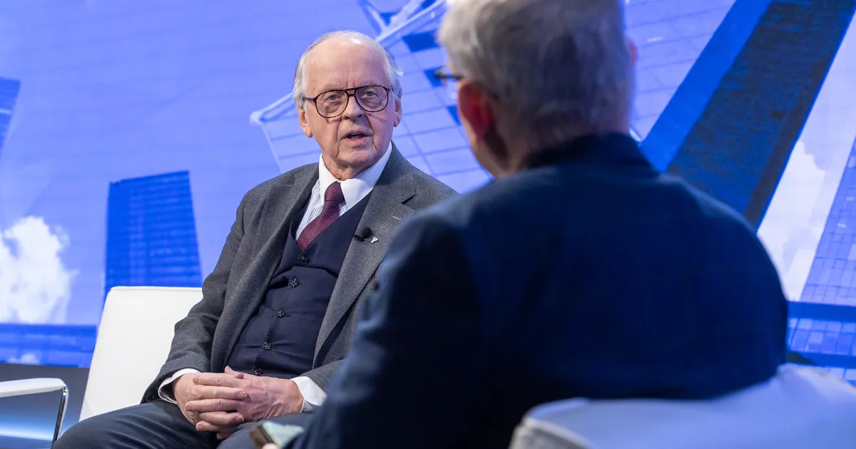 RAUDSAARE DIALOOGID ⟩ Enn Eesmaa: Minu lauludest võiks välja anda terve heliplaadi