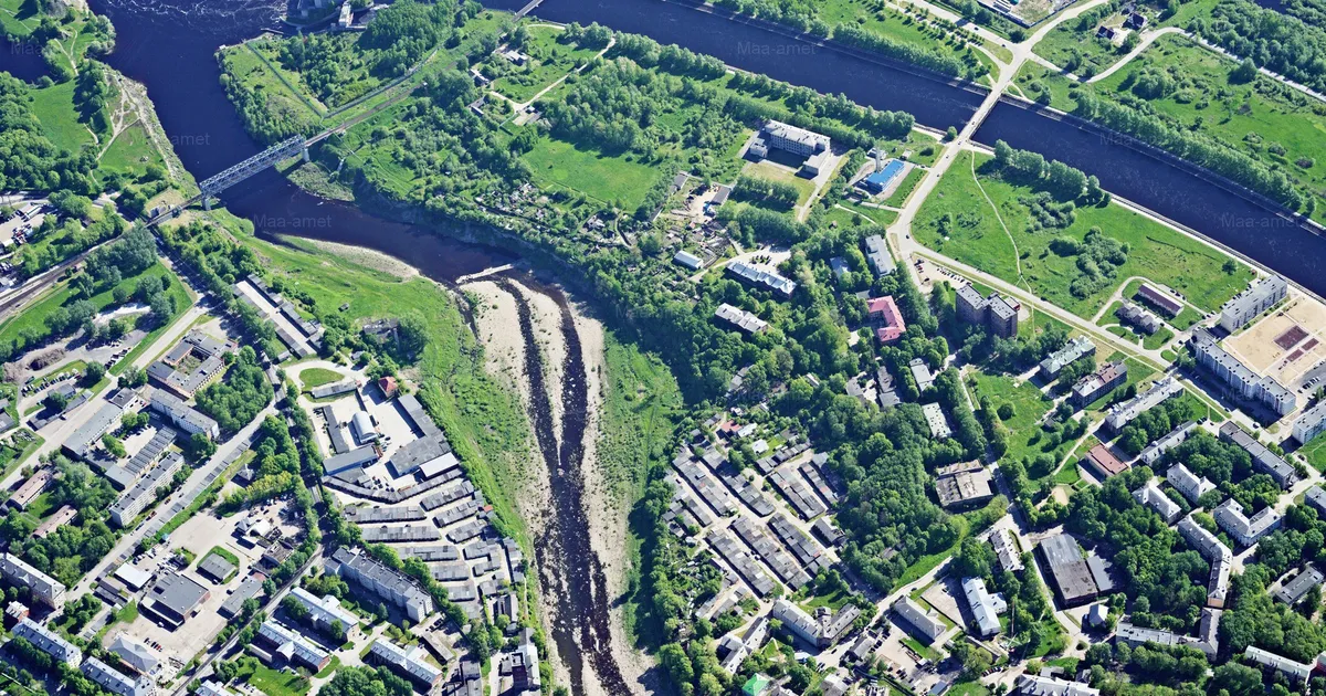 Kus asub ja kellele kuulub Paesaar?