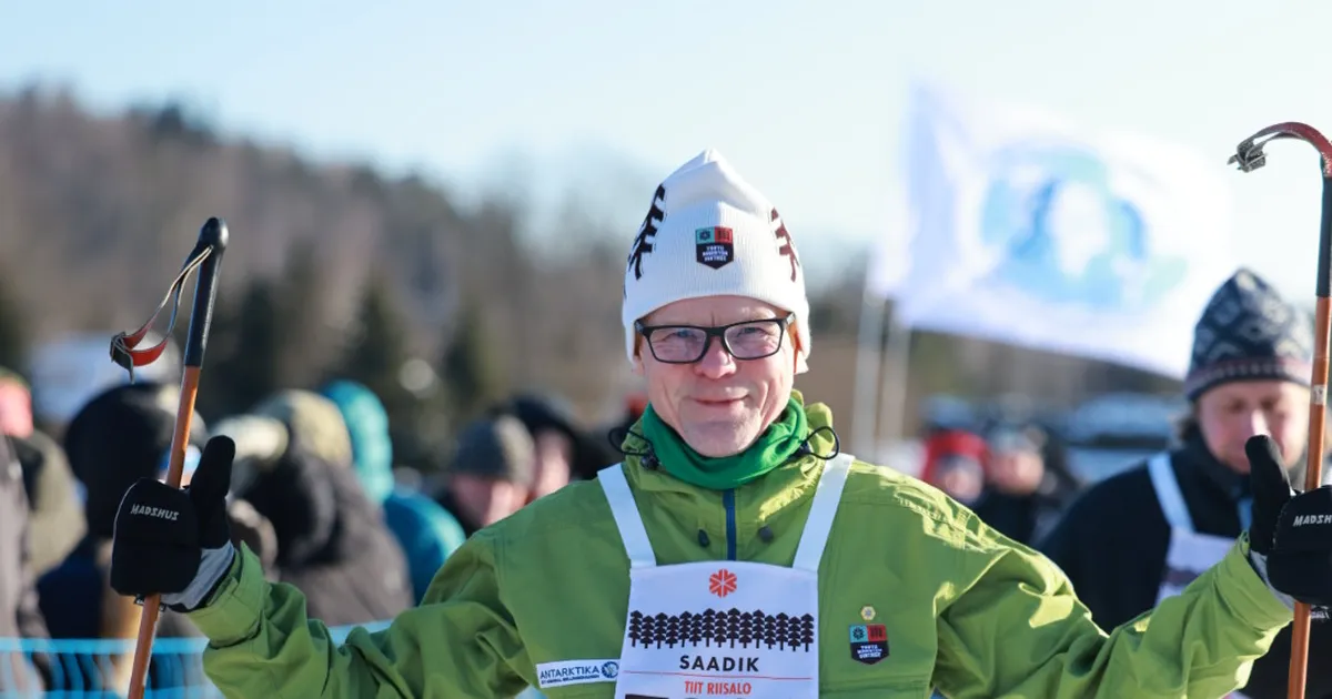 PILDID ⟩ Puusuusad ja tutimütsid. Tartu maratoni rajale läks üle kahekümne vanakooli varustusega suusasõbra