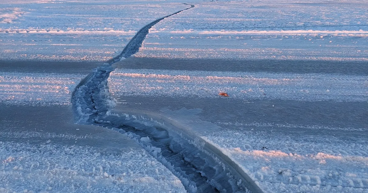 Transpordiamet sulges pragude tõttu jääteel Hiiumaa ja Saaremaa vahelise trassi