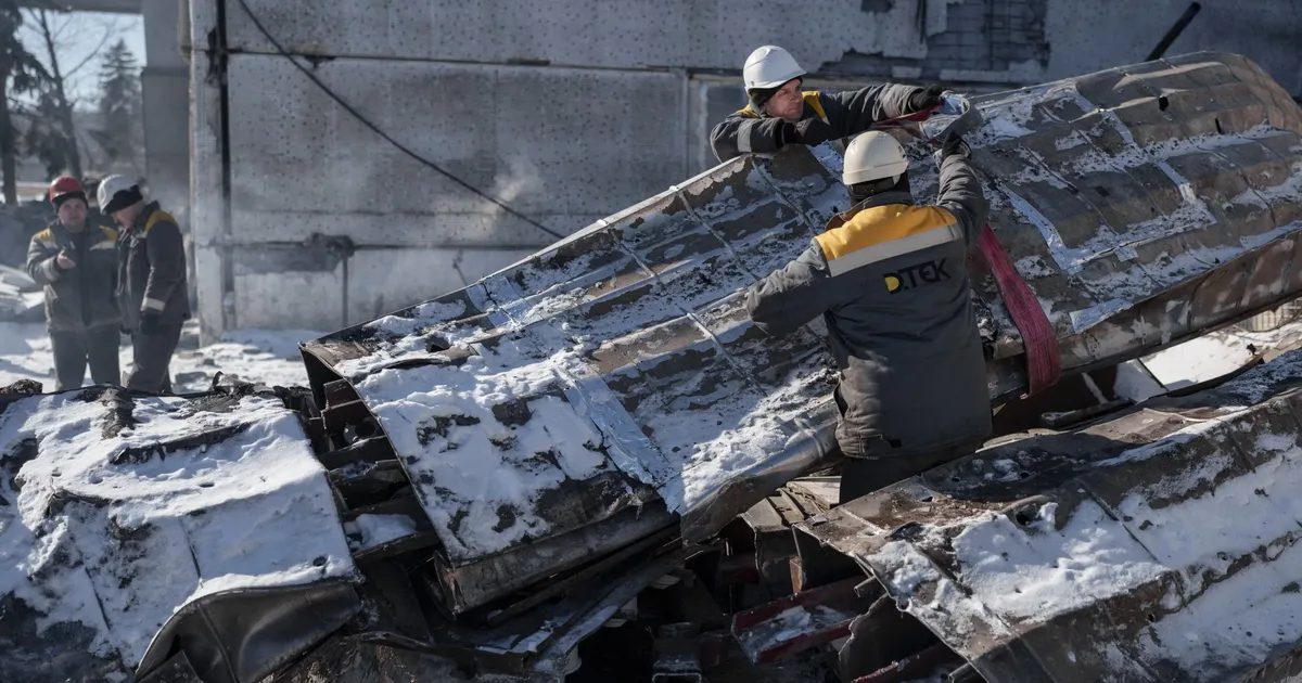 WSJ: Lumistes rusudes Ukraina elektritaristu taastamistöödele kaasa elamas