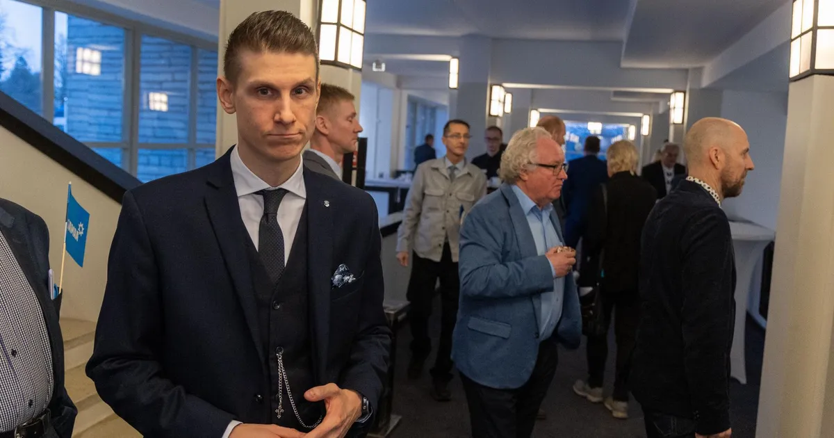 Isamaa heitis kärekeelse Kris Kärneri fraktsioonist välja