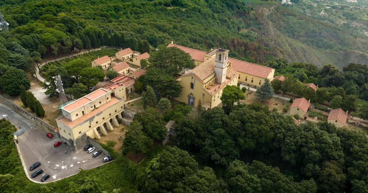 Kloostri juht vihastas: mungad tegelevad vaid Netflixi vaatamisega