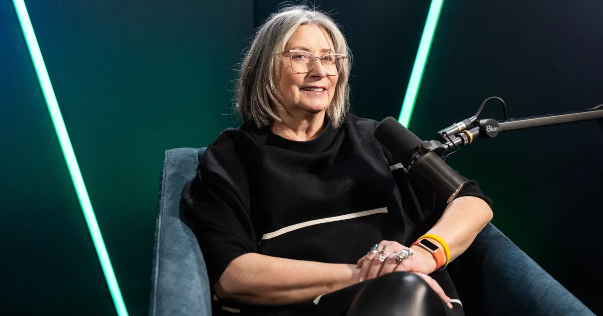 PÜHAPÄEVA STUUDIO ⟩ Miks on kaks kassi hullem kui kass ja koer? Stuudios on Tiina Toomet