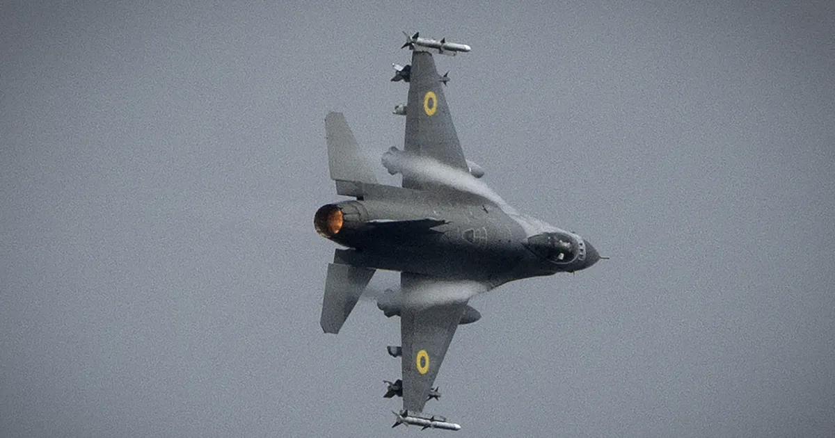 Vaata, kuidas Ukraina hävitaja F-16 Shahedi drooni alla laseb