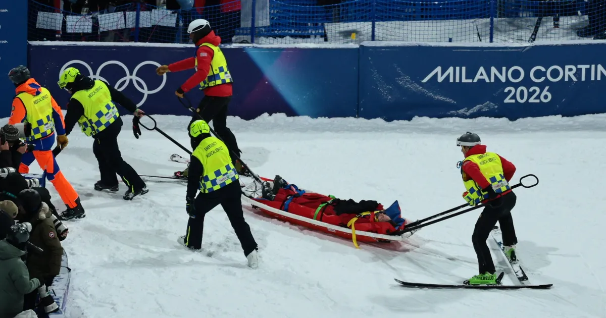 Kelly Sildaru rivaal kukkus rängalt ja toimetati kanderaamil minema