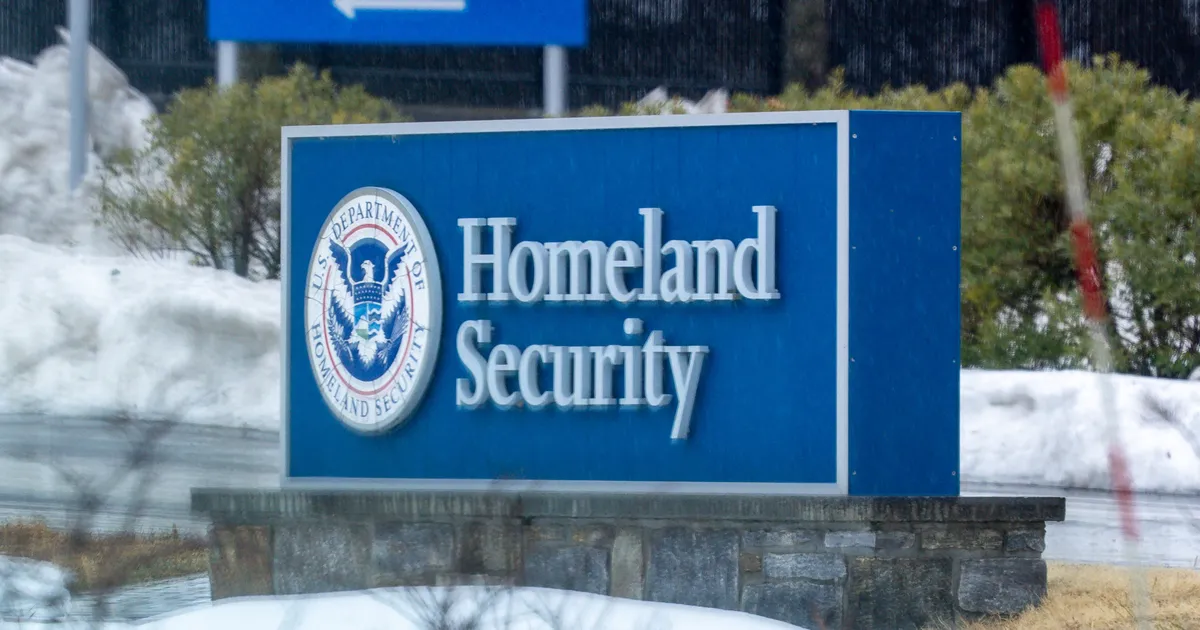 Meta, Google ja Reddit koputavad valitsusele võimukriitiliste kasutajate peale