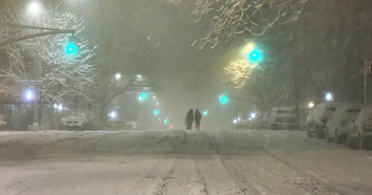 VIDEO ⟩ Viimase kümne aasta võimsaim talvetorm räsib USA kirdeosa