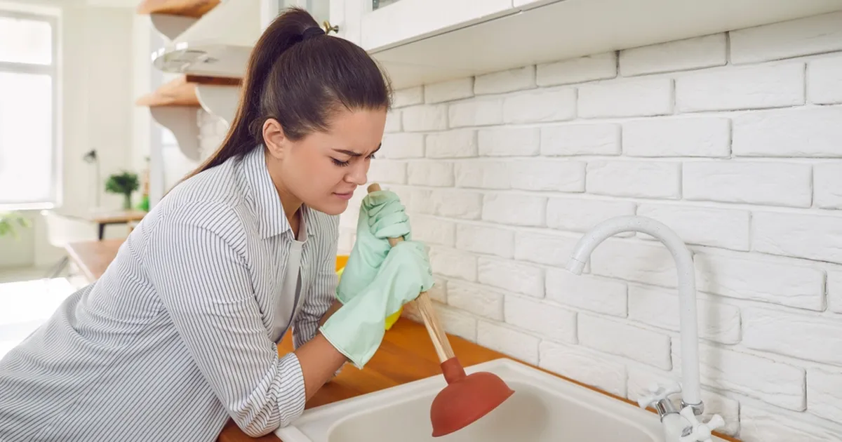 Säästa närve ja raha! Lihtne kodune meetod, mis teeb torud puhtaks minutitega