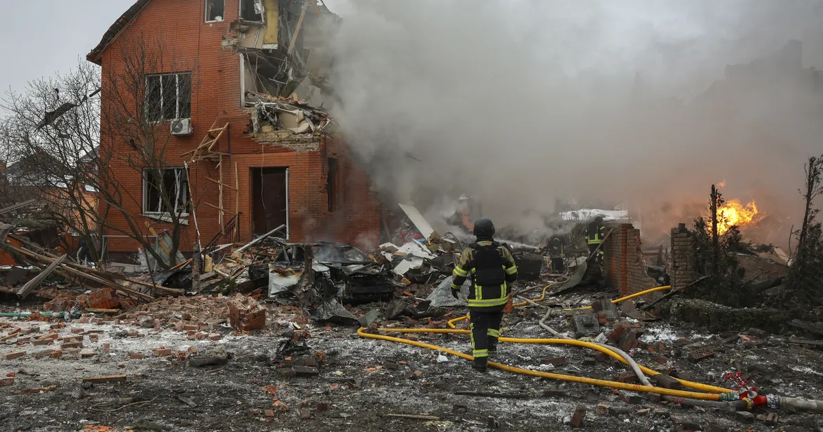 GRAAFIK ⟩ Neli aastat Ukraina sõda: purustatud riik ja miljonid pagenud inimesed