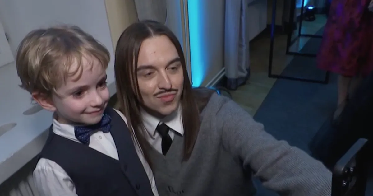 ARMAS HETK ⟩ «Ma jumaldan sind!» Rahva südamed võitnud pisike laulupoiss kohtus oma iidoli Tommy Cashiga