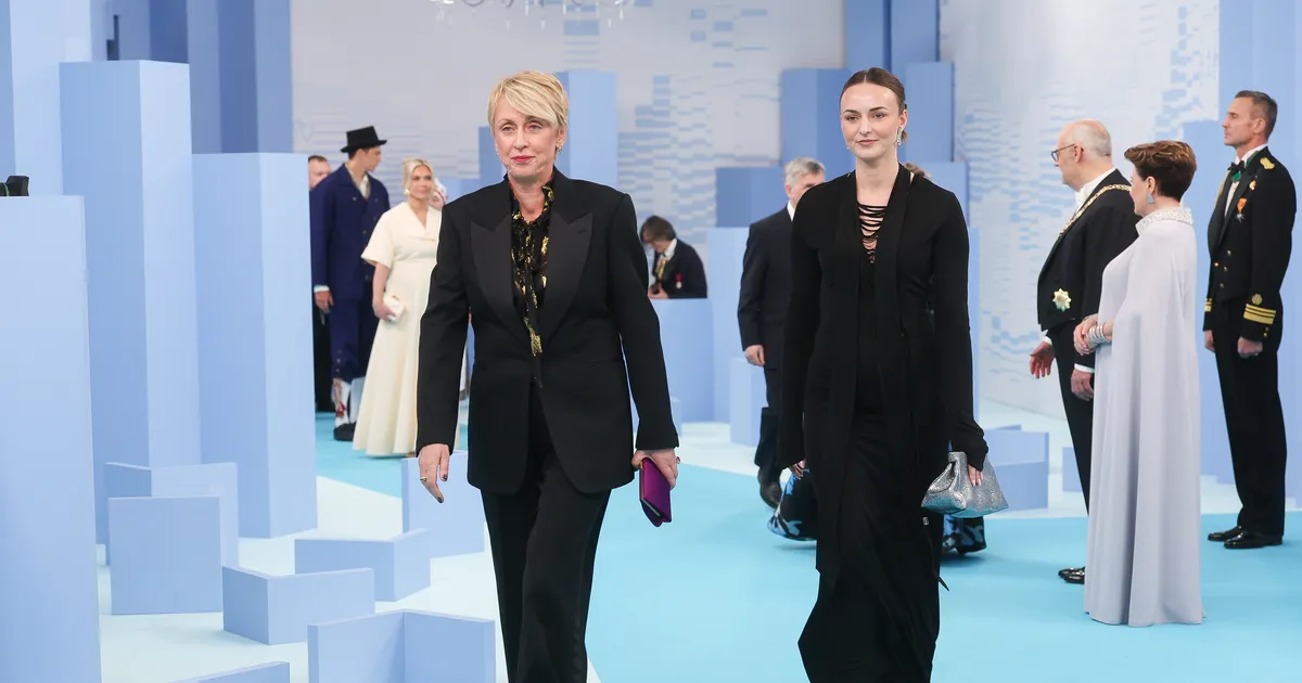 OTSEÜLEKANDE APSAKAD ⟩ Kätlemistseremoonial tekkis segadus