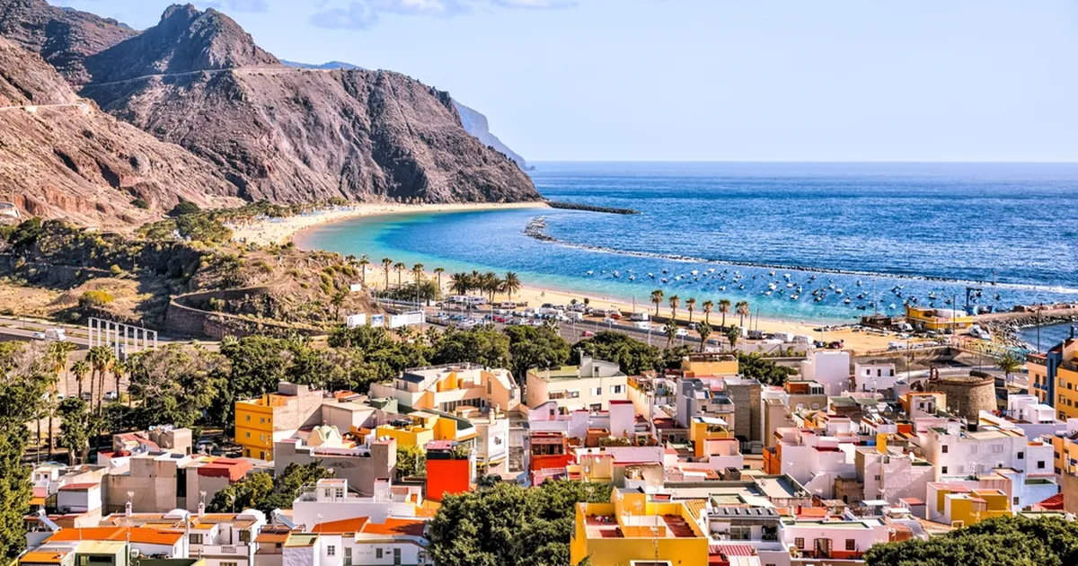 VIDEO ⟩ Kanaari saartel on võimud valvel: ootamatu loodusnähtus jõudis populaarsetesse puhkusepaikadesse