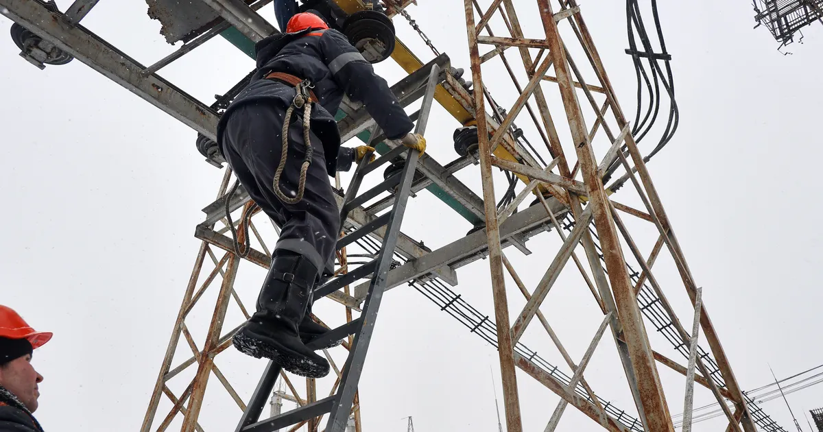 Elektripuudus ja droonirahe suruvad Ukraina majanduse uude kriisi