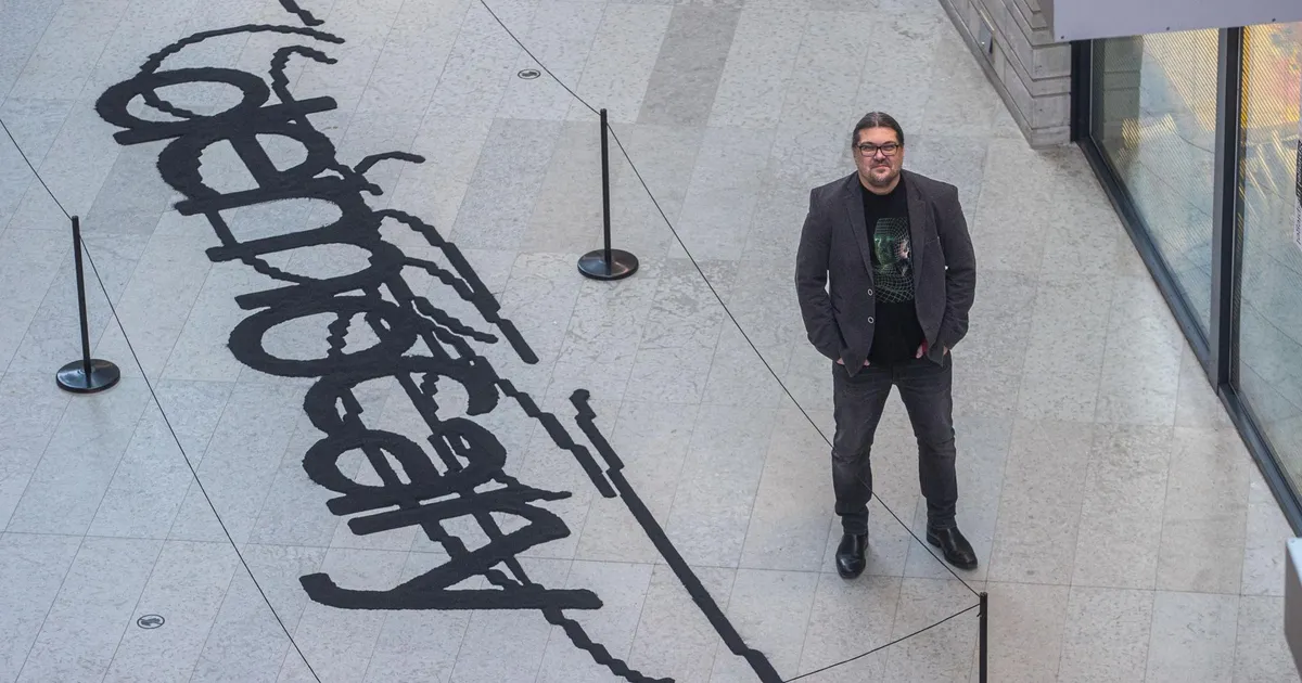 INTERVJUU ⟩ Tehisaru näituse kuraator Anders Härm: me tõenäoliselt sureks ilma arvutite ja telefonideta