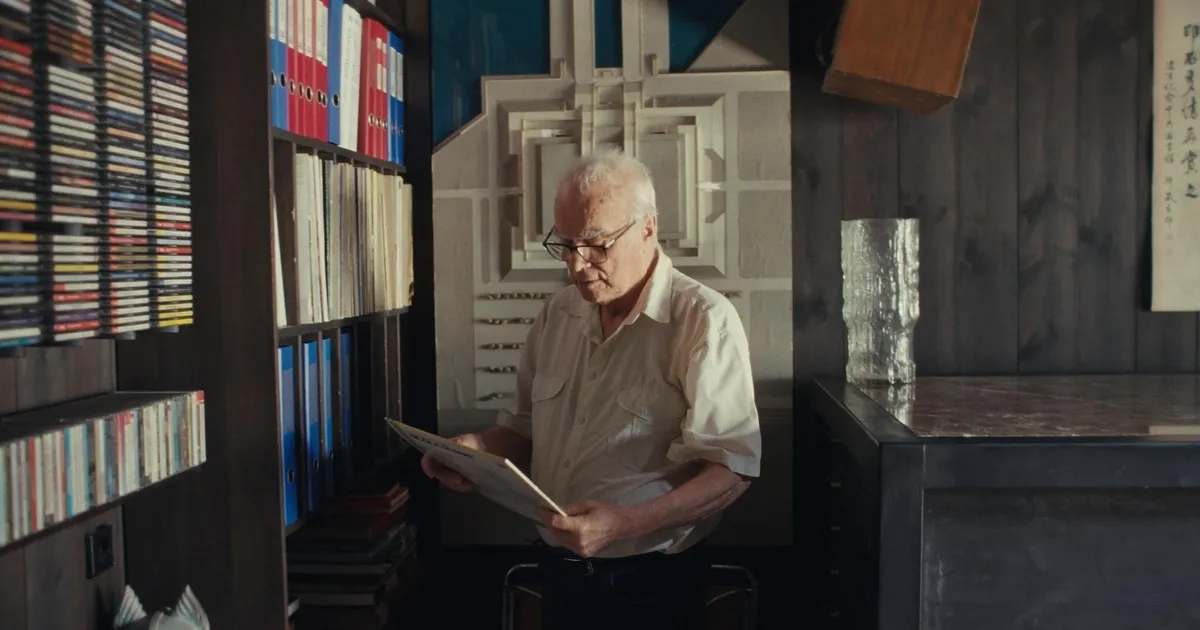 KINDEL LAKS ⟩ Avasta Karbi maailma