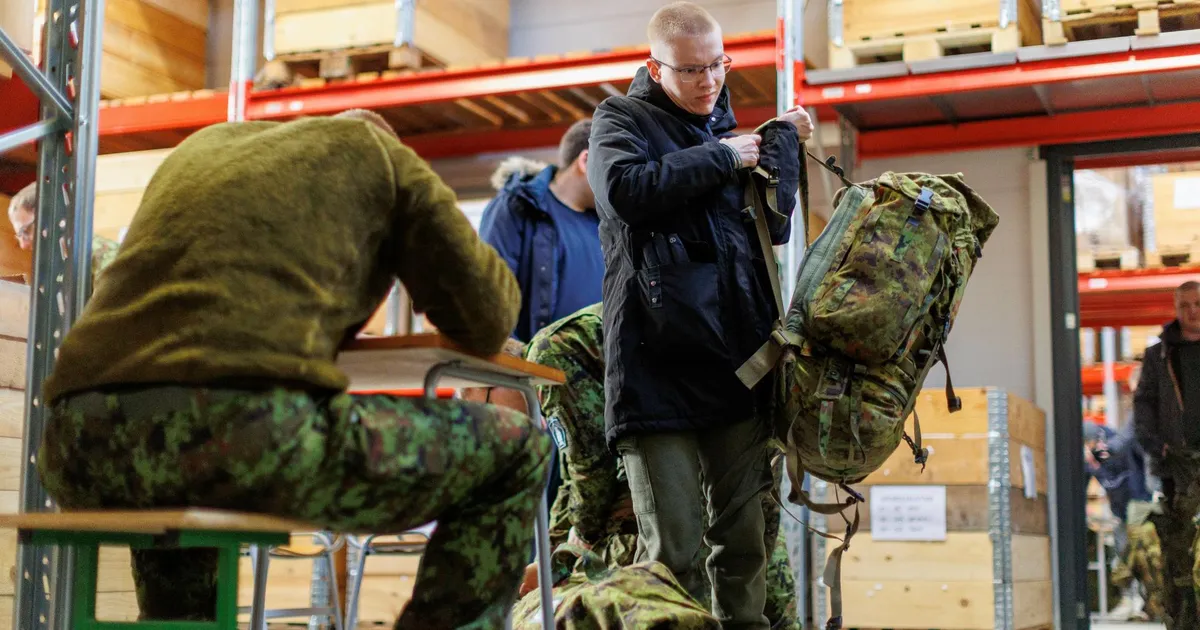 Tuhat ajateenistusse soovinud noormeest jääb kõrvale