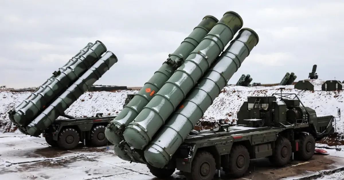 VIDEO ⟩ Ukraina andis Krimmis valusa löögi Vene õhutõrjele: droonid hävitasid S-400 laskeseadme ja radarid