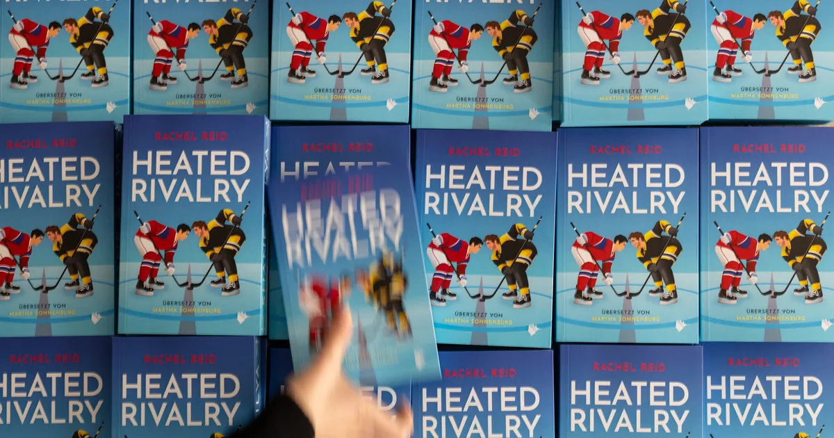 Ülimenuka homoerootilise hokiromaani «Heated Rivalry» autor rabab halbade uudistega