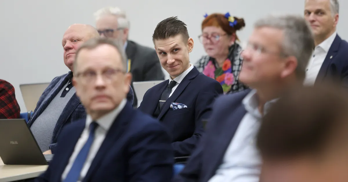 KESKPÄEVATUND ⟩ Eesti arvamuskultuur: kõigepealt põlvega munadesse ja siis oleme sõbrad edasi