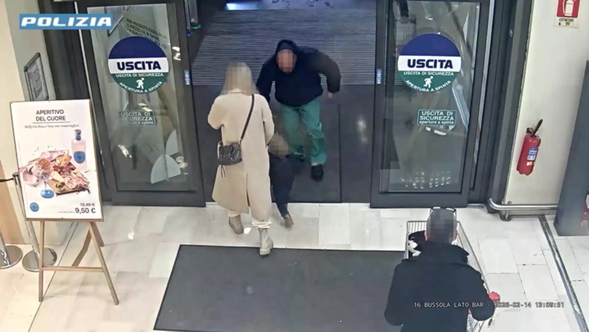 VIDEO | Jahmatav kuritöö Itaalias: kodutu välismaalane kiskus ema käest lapse ja üritas teda kaasa viia