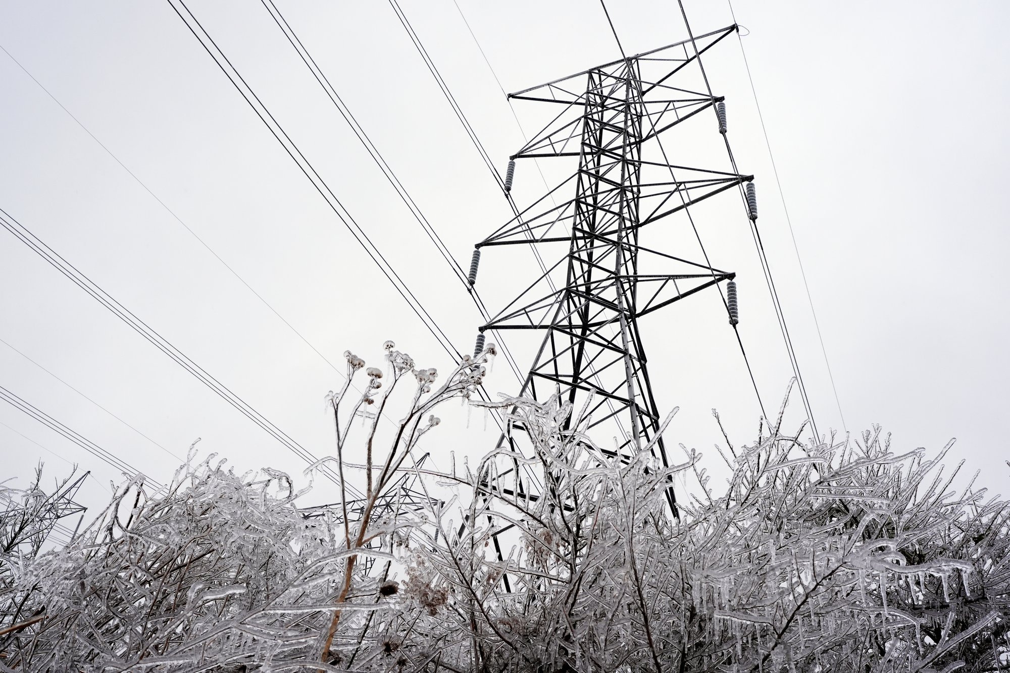GRAAFIK | Elektrihind kerkis jaanuaris viimase kolme aasta kõrgeimale tasemele. Mis seda põhjustas?